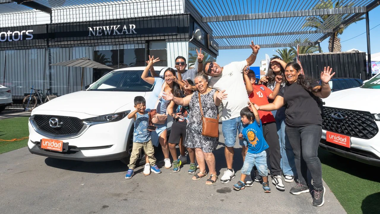 Clientes felices automotora newkar