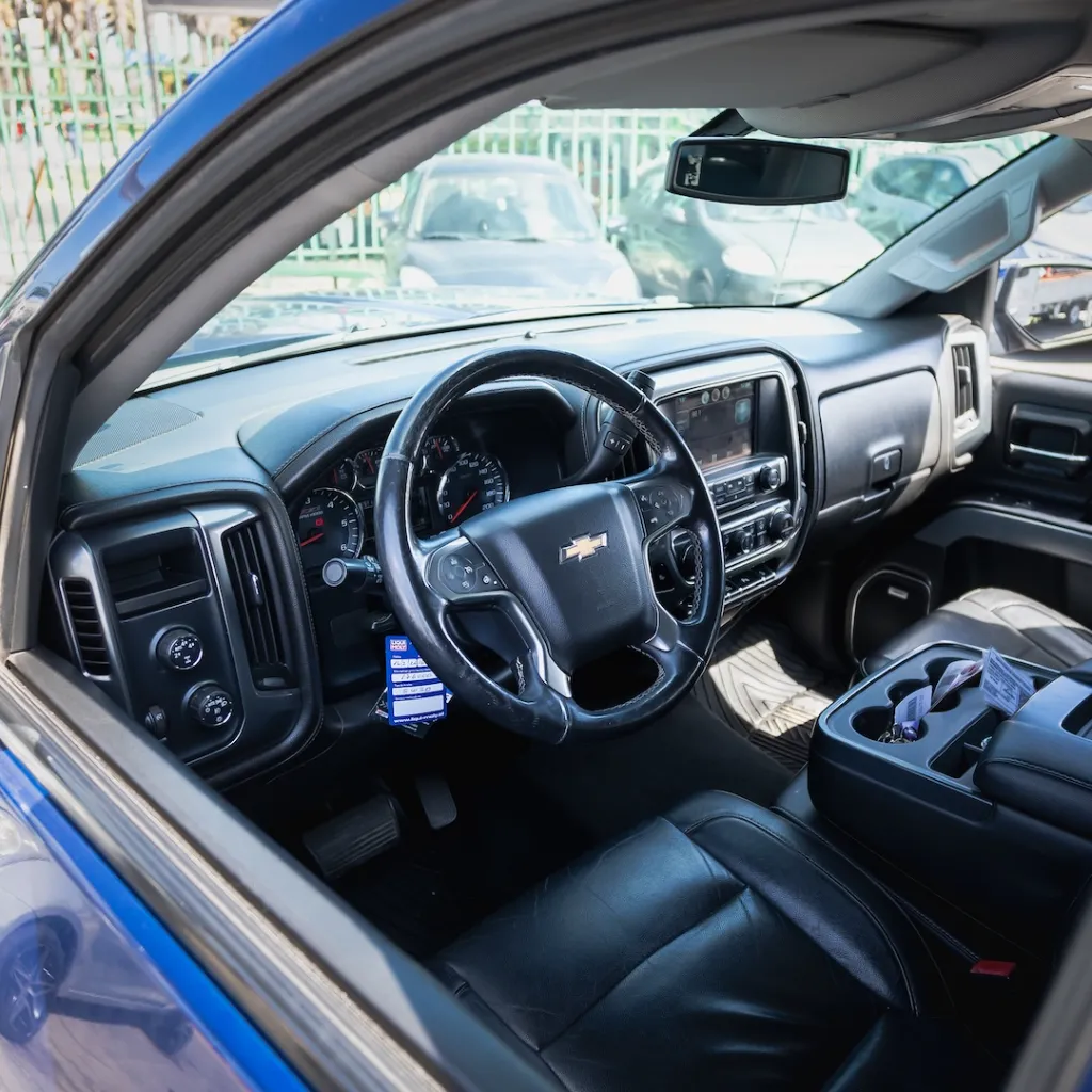Chevrolet Silverado 2015 V8 autos usados la serena
