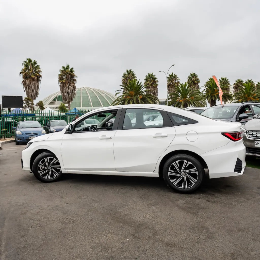 toyota yaris 2024- autos-usados-la-serena-autoshopping