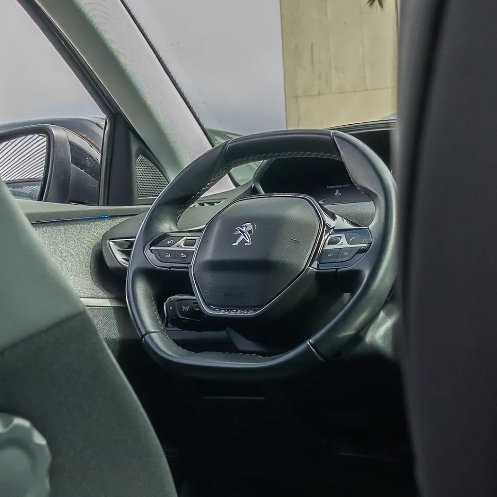 Peugeot 5008 2021 usado la serena NEWKAR