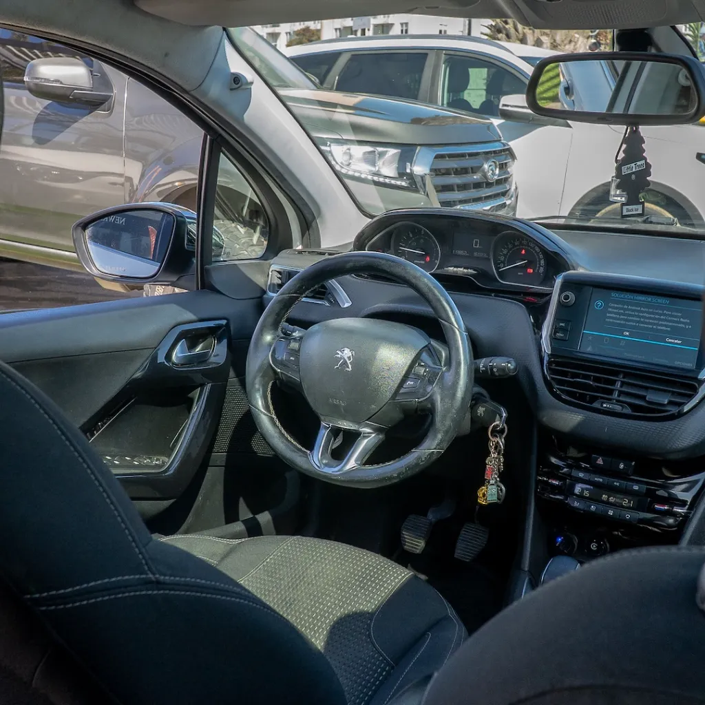 Peugeot 208 Diesel 2018 autos usados la serena NEWKAR