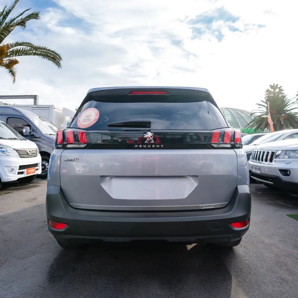 Peugeot 5008 2019 usado la serena newkar