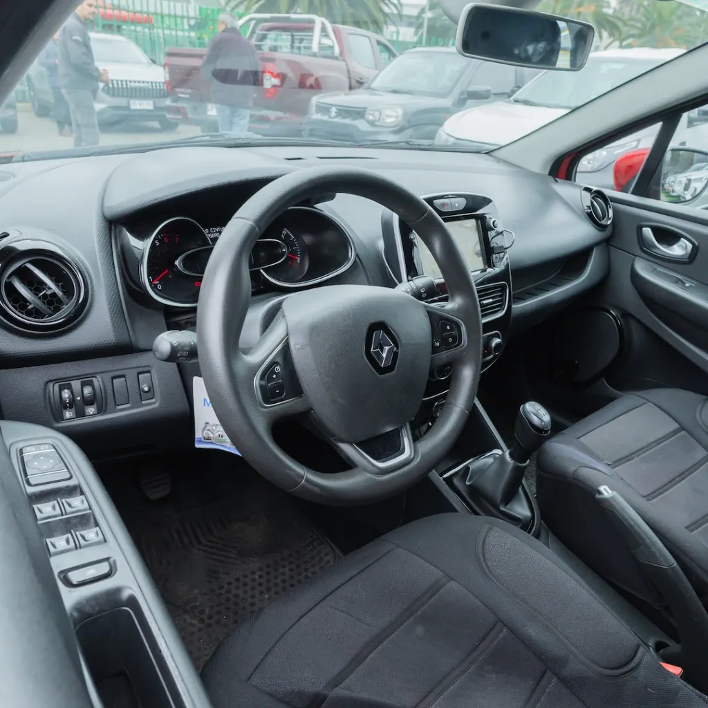 Renault Clio Expression 1.2 2019 usado la serena newkar