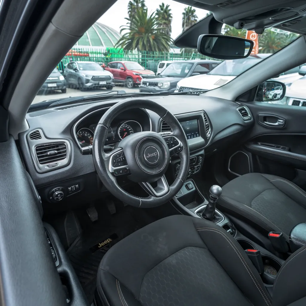 Jeep Compass Sport 2.4 2018 usado la serena newkar