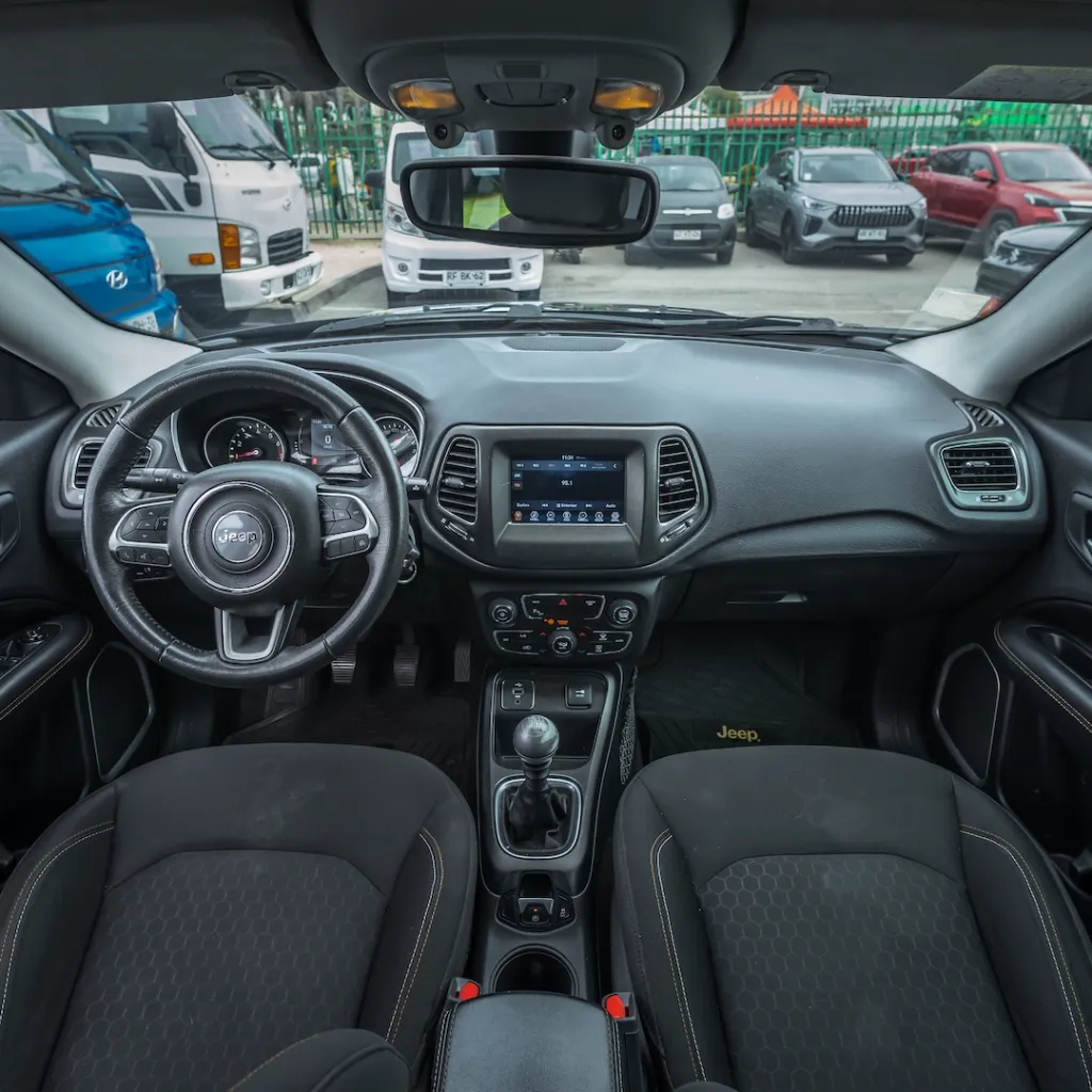 Jeep Compass Sport 2.4 2018 usado la serena newkar