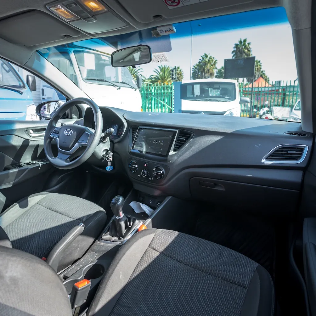 Hyundai Accent 1.4 2021 usado la serena newkar