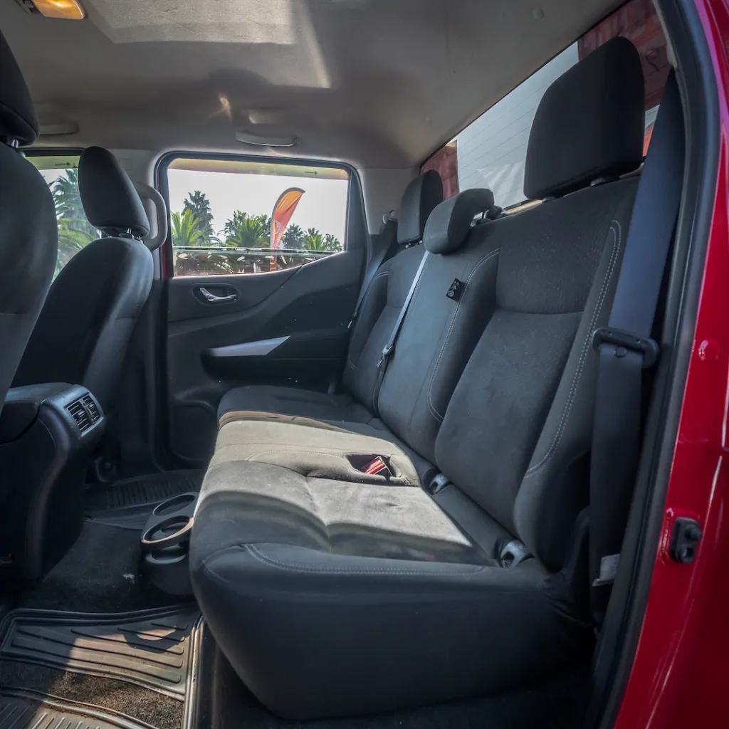 Nissan Navara 4x4 usada la serena newkar