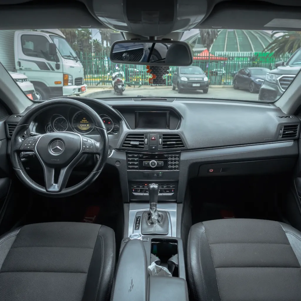 Mercedes E200 2013 usado la serena newkar