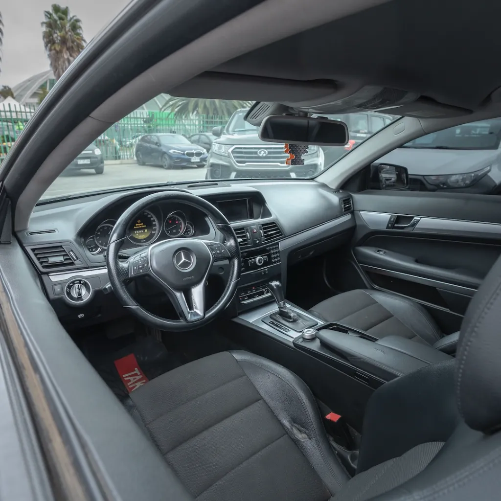 Mercedes E200 2013 usado la serena newkar