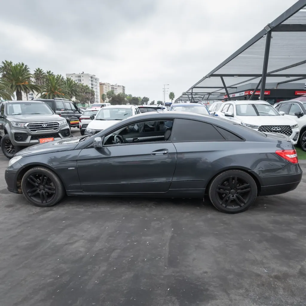 Mercedes E200 2013 usado la serena newkar