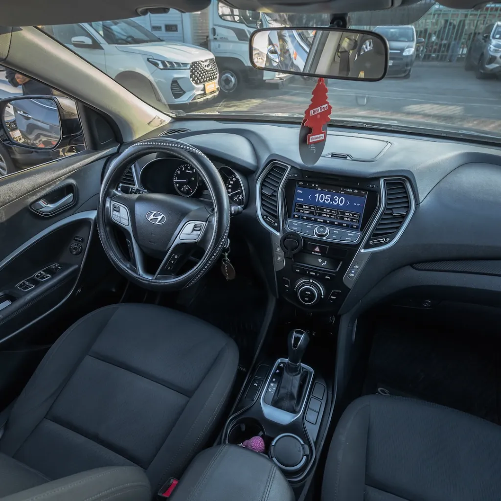 Hyundai Santa fe 2017 usada la serena newkar