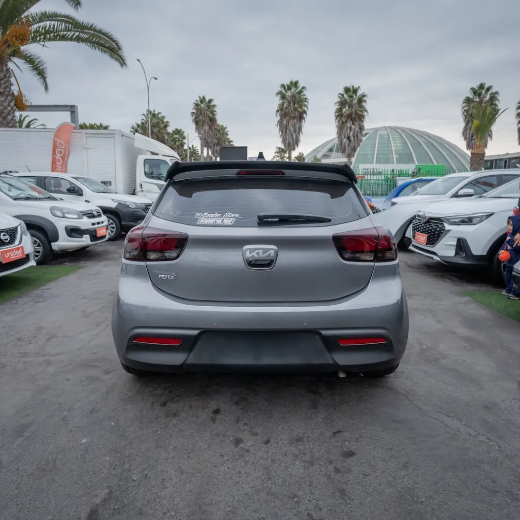 KIA RIO 5 2023 usado la serena newkar
