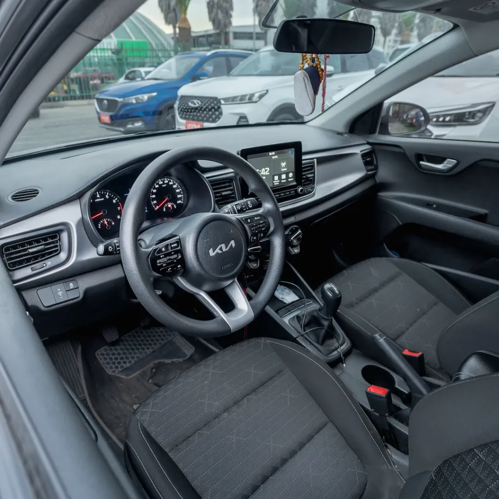 KIA RIO 5 2023 usado la serena newkar