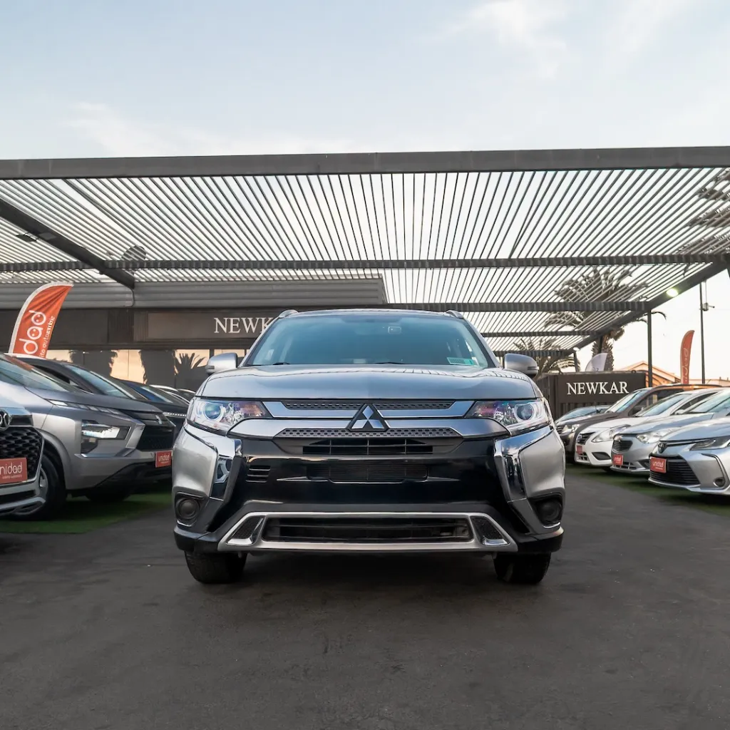 Mitsubishi Outlander 2022 usado la serena newkar
