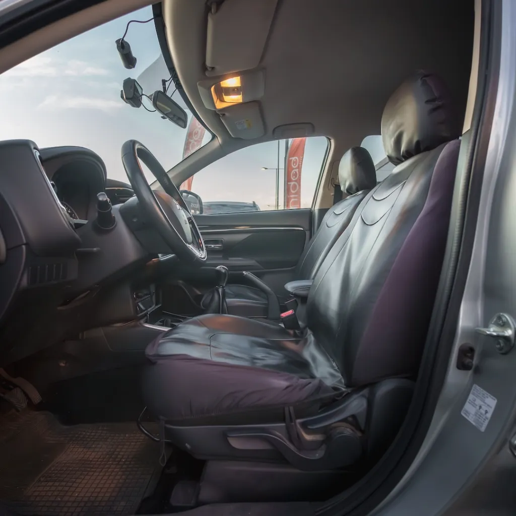 Mitsubishi Outlander 2022 usado la serena newkar