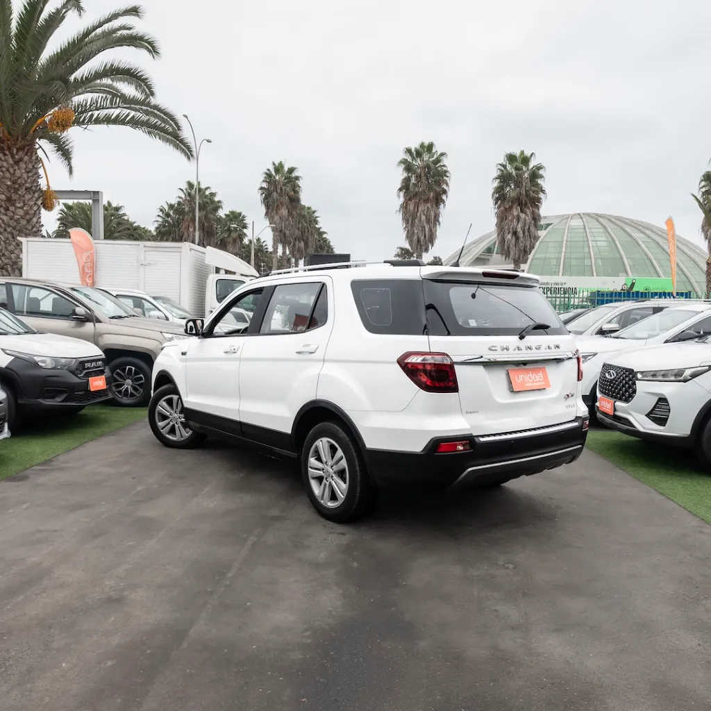 Changan CX70 Elite 2022 usada la serena newkar