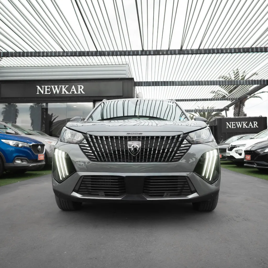 Peugeot 2008 híbrido 2025 usado la serena newkar