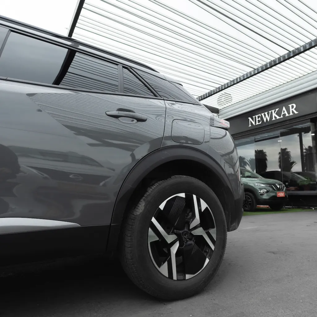 Peugeot 2008 híbrido 2025 usado la serena newkar