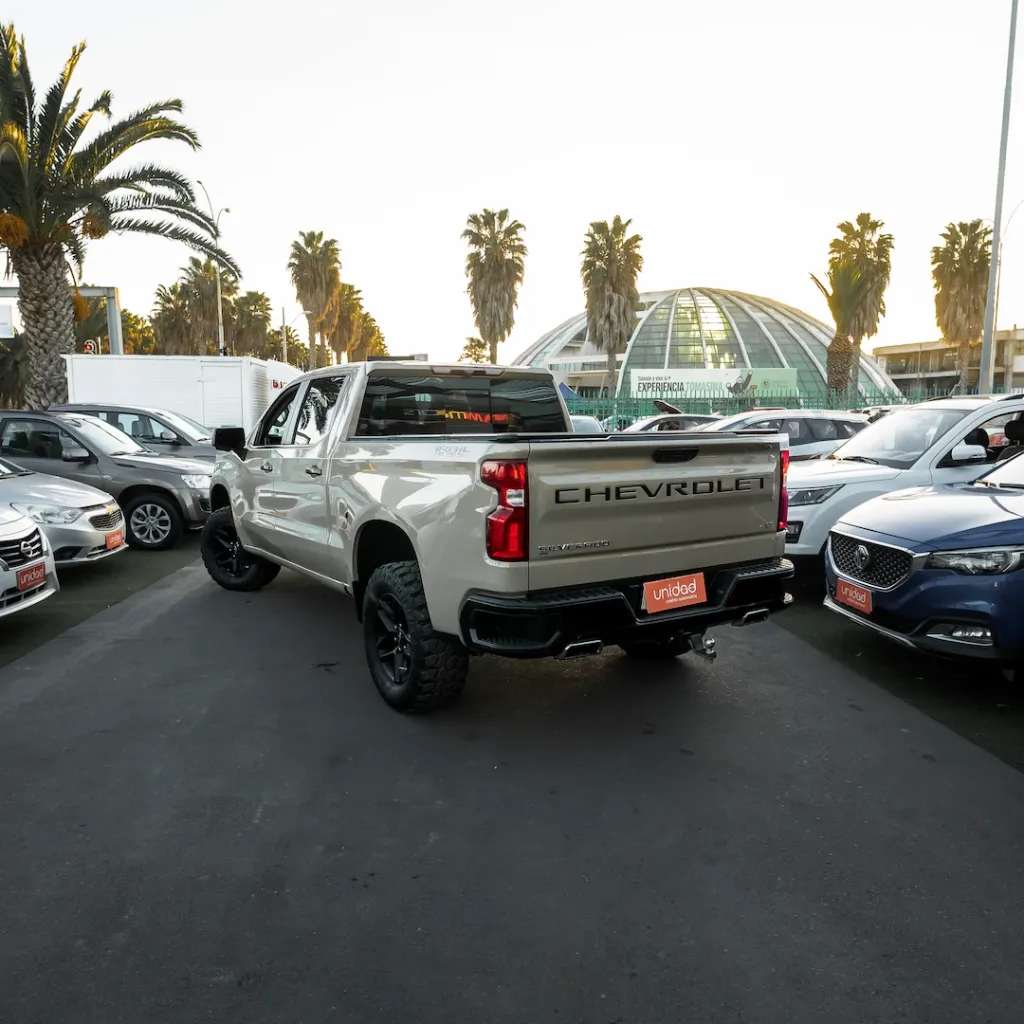 Chevrolet Silverado 4x4 2023 usado la serena newkar