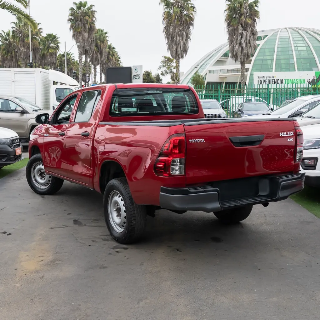 Toyota Hilux 2017 usada la serena newkar