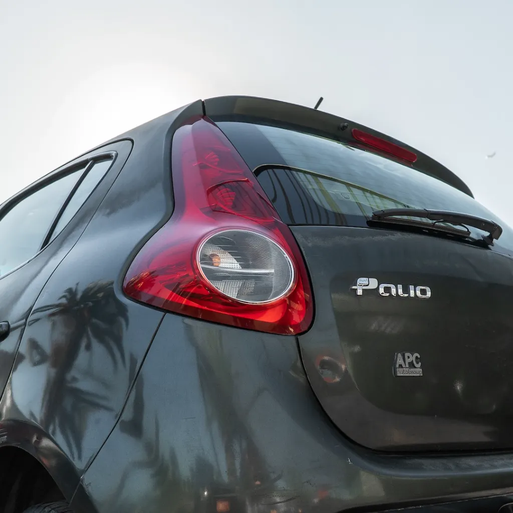 Fiat Palio Attractive Evo — foto 24 de 27