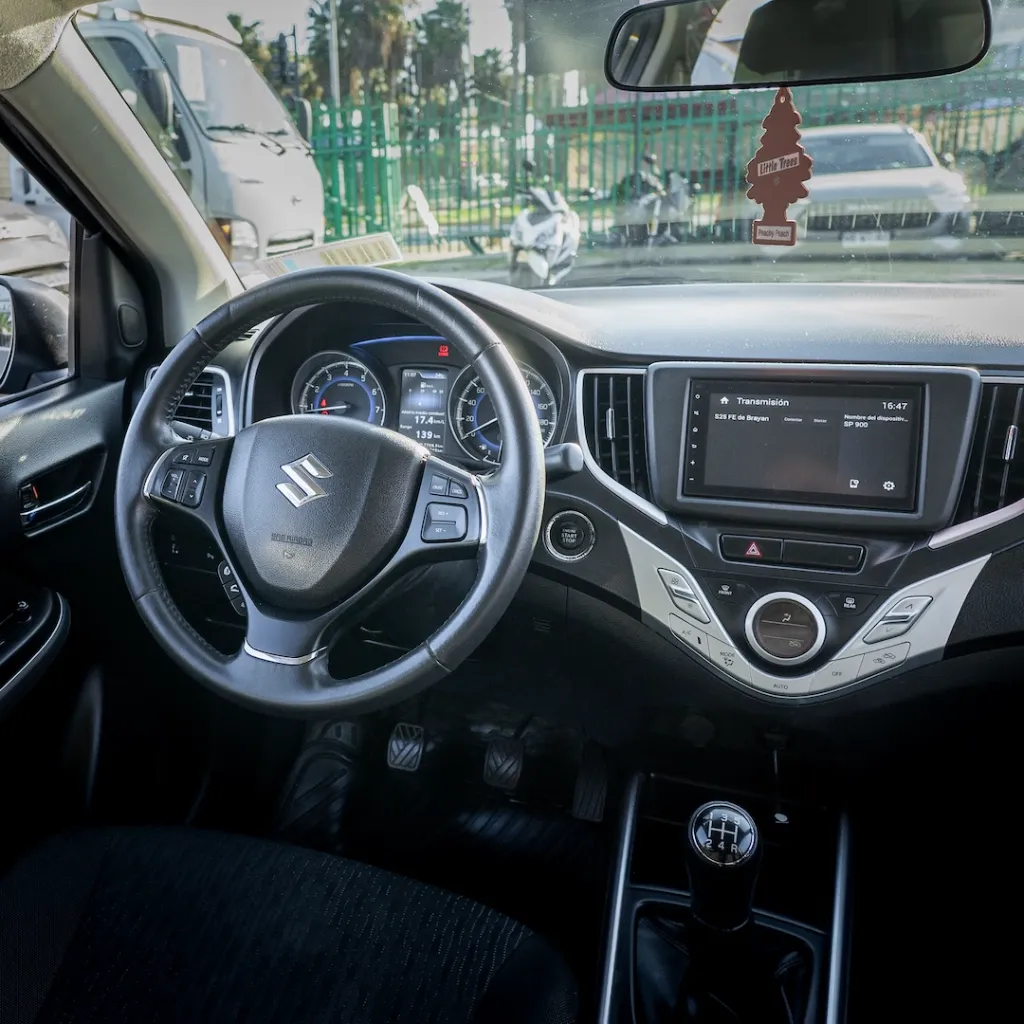 Suzuki Baleno 2020 usado la serena newkar