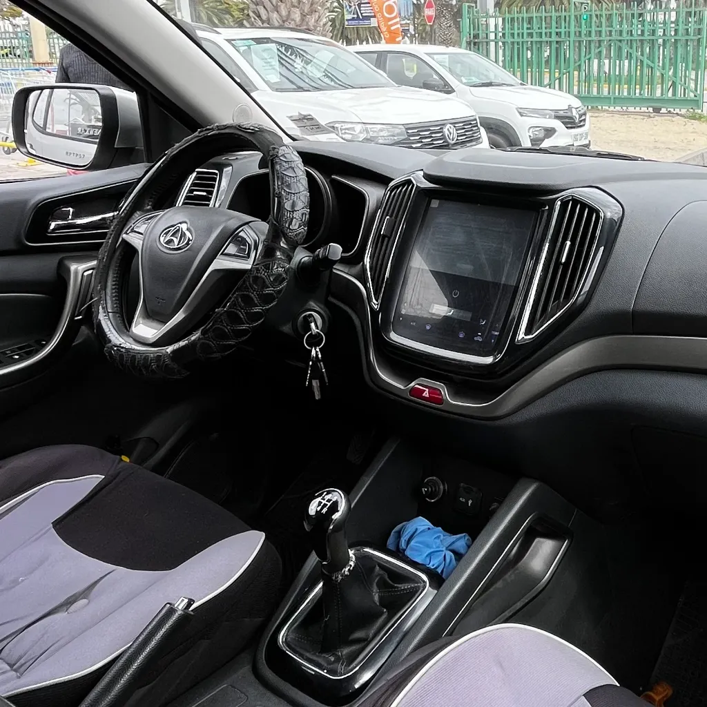 Changan CX70 2022 usada la serena newkar