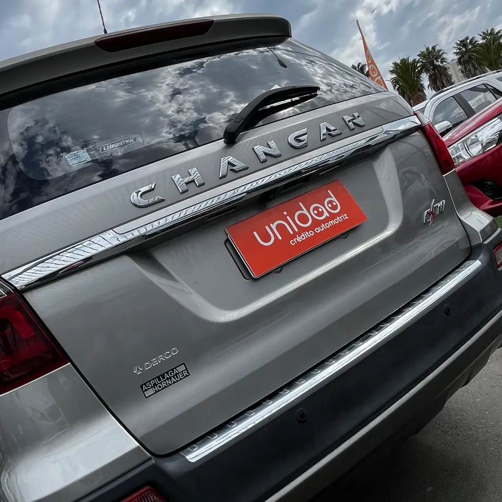 Changan CX70 2022 usada la serena newkar