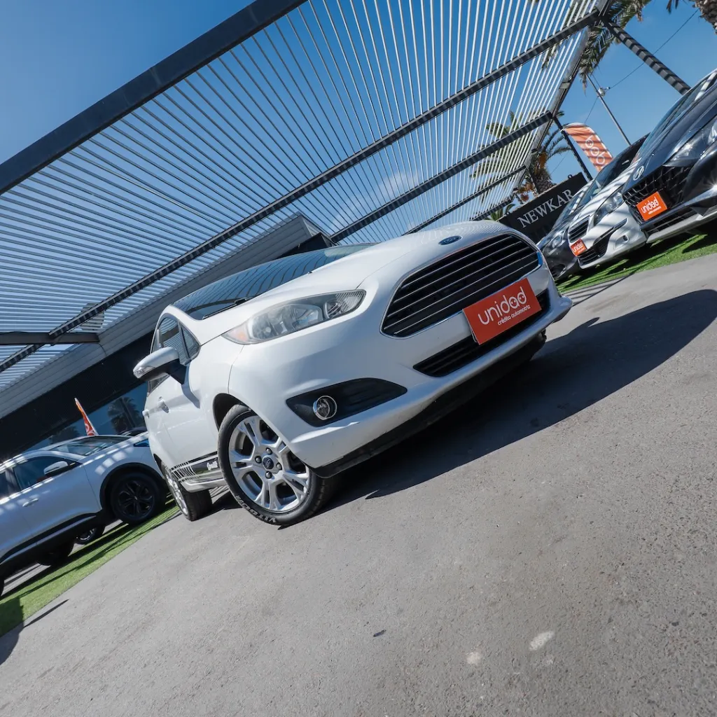 Ford Fiesta 2015 usado la serena newkar