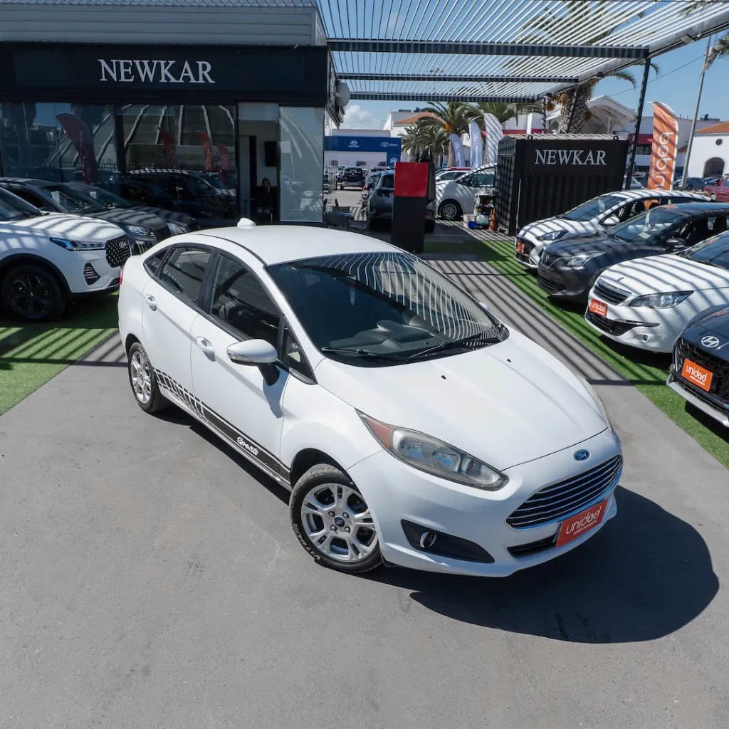 Ford Fiesta 2015 usado la serena newkar