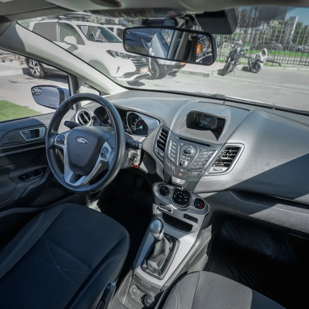 Ford Fiesta 2015 usado la serena newkar