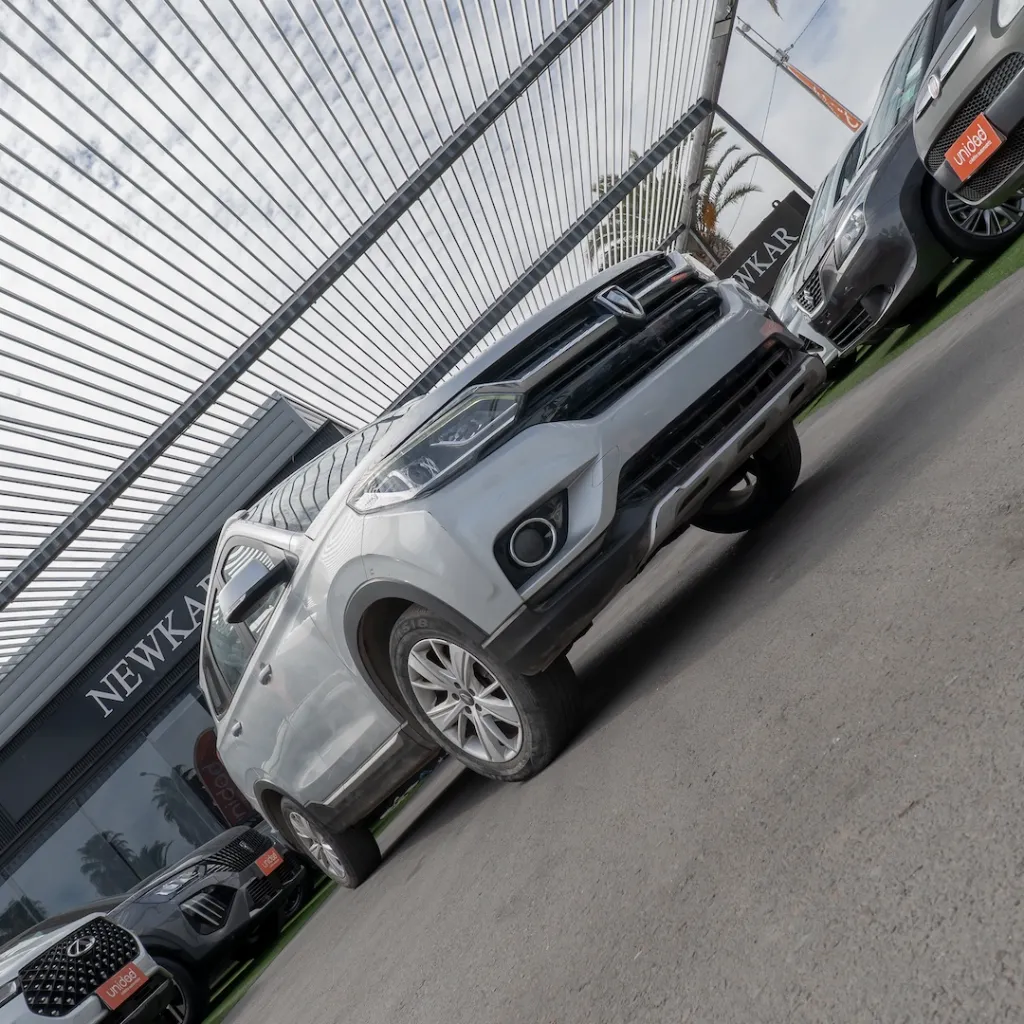Brilliance Konec 2020 usado la serena newkar