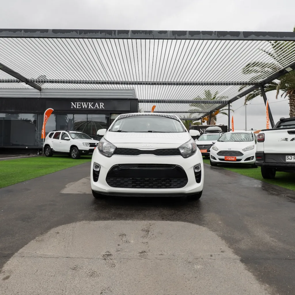 Kia Morning 2022 usado la serena newkar