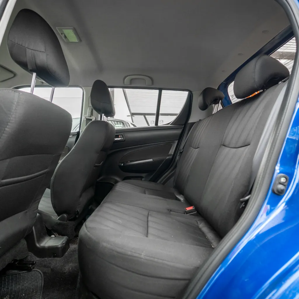 Suzuki Swift 2015 usado la serena newkar