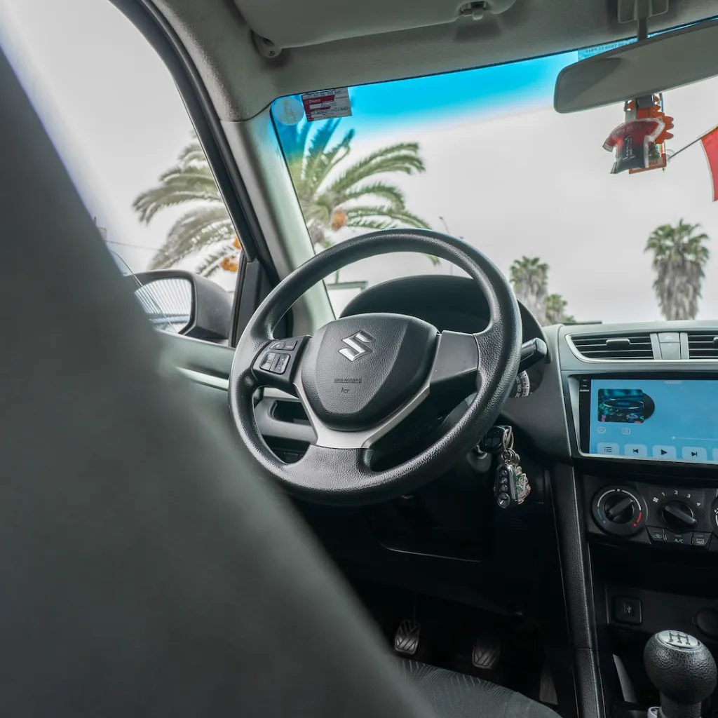 Suzuki Swift 2015 usado la serena newkar