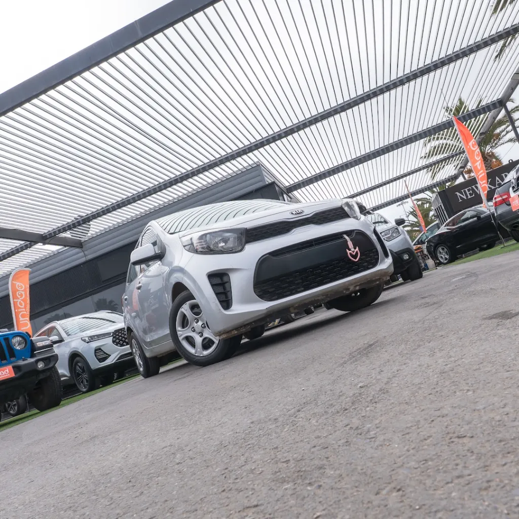Kia Morning 2018 usado la serena newkar