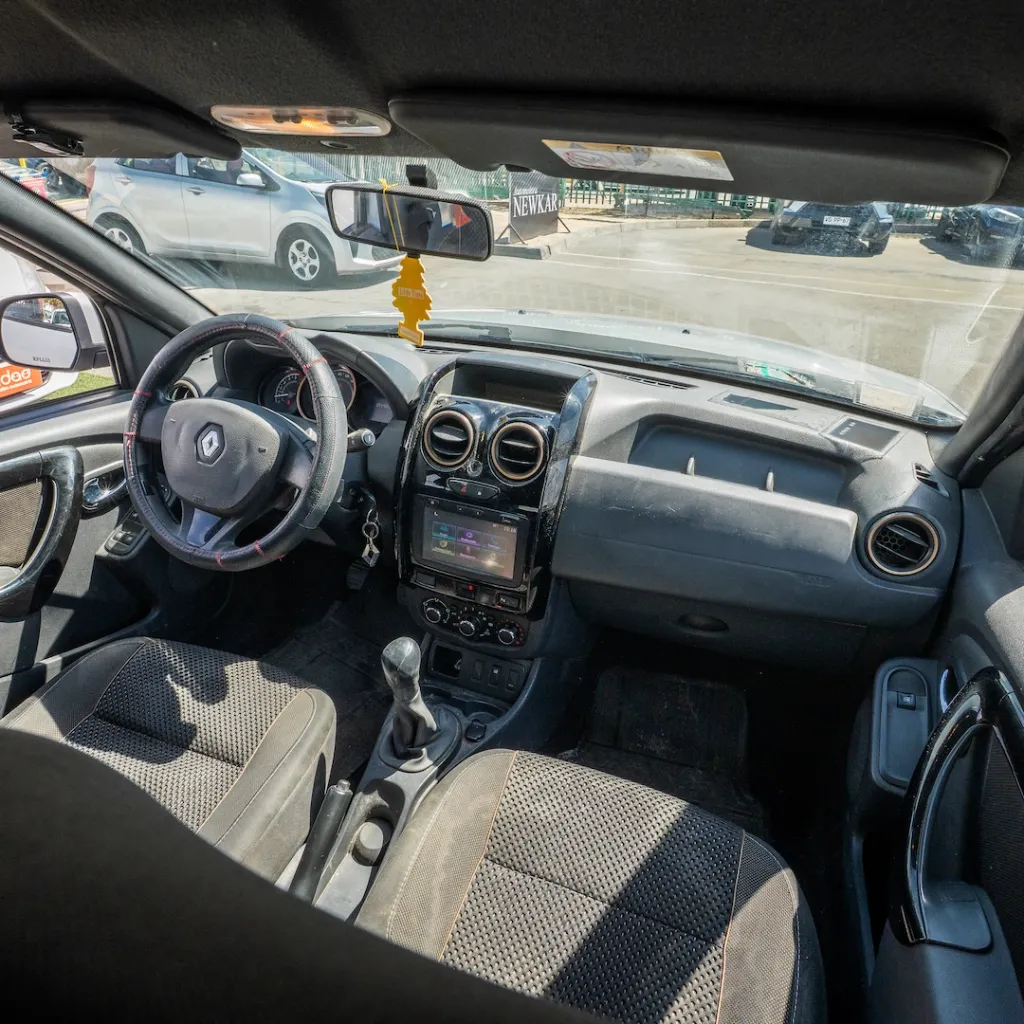 Renault Duster 2018 usada la serena newkar