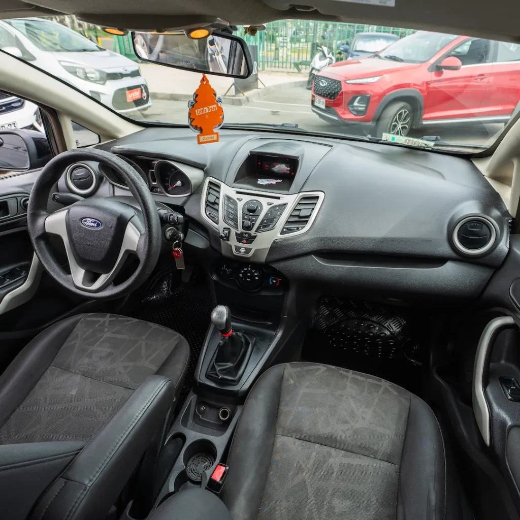 Ford Fiesta 2012 1.6 usado la serena newkar