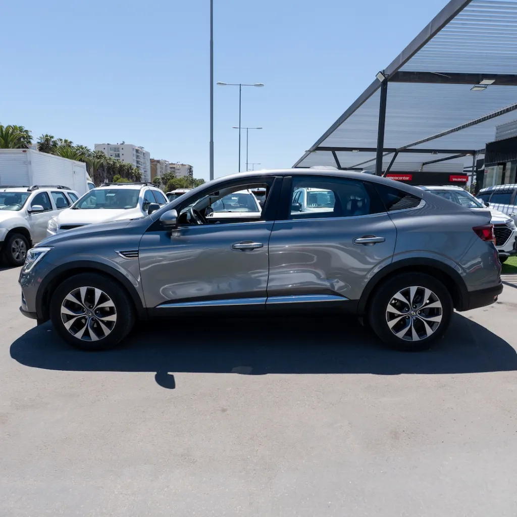 Renault Arkana 2024 usado la serena newkar