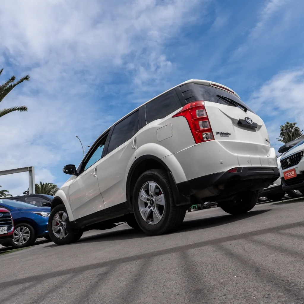 Mahindra XUV 500 diesel 2013 usado la serena newkar