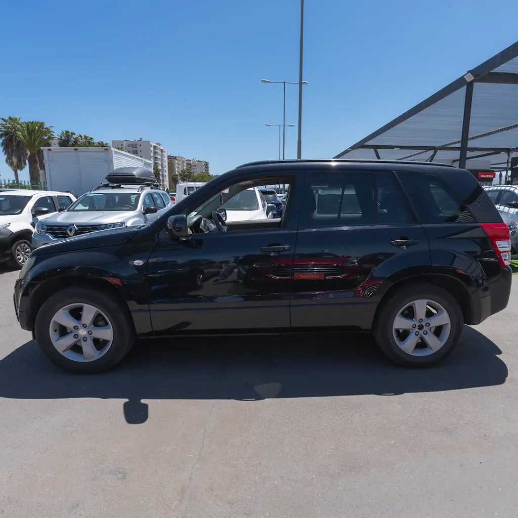 Suzuki Grand Nomade Sport 2.4 2011 usado la serena newkar