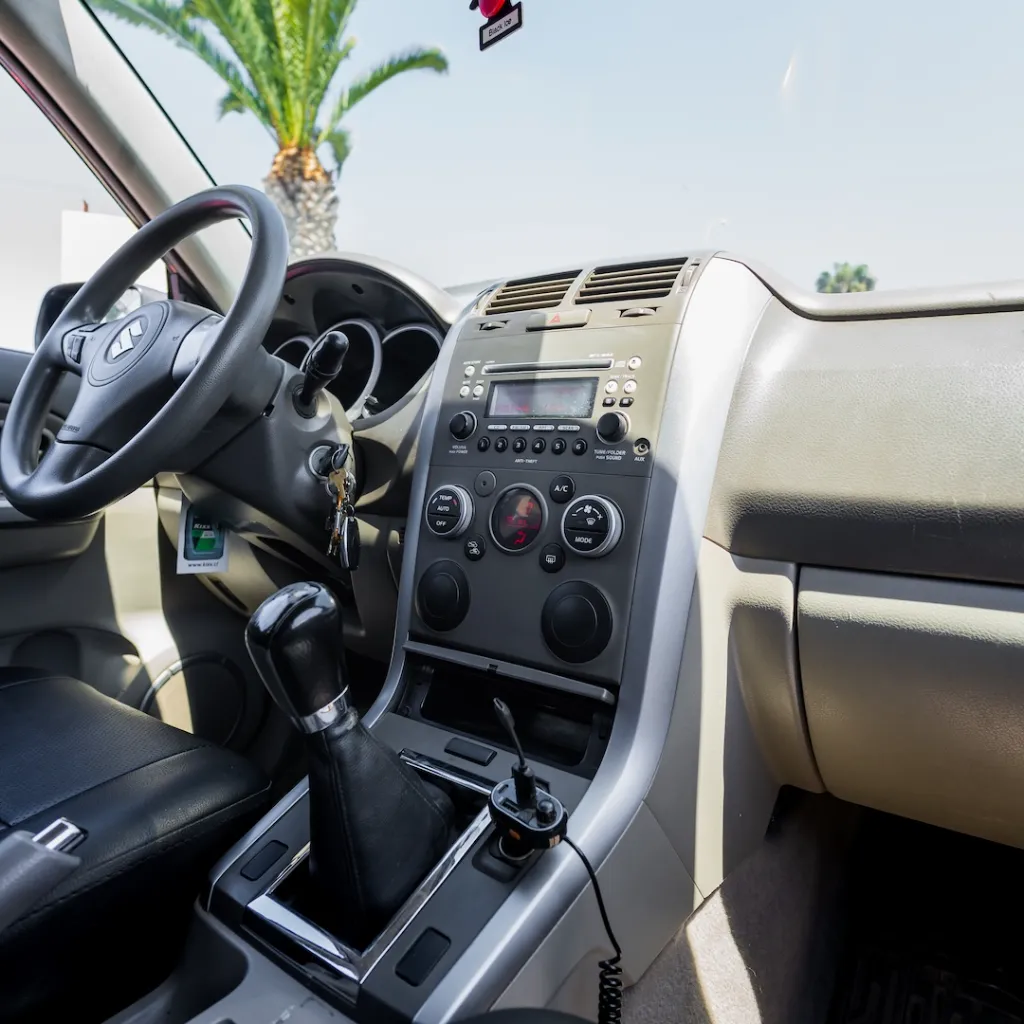 Suzuki Grand Nomade Sport 2.4 2011 usado la serena newkar