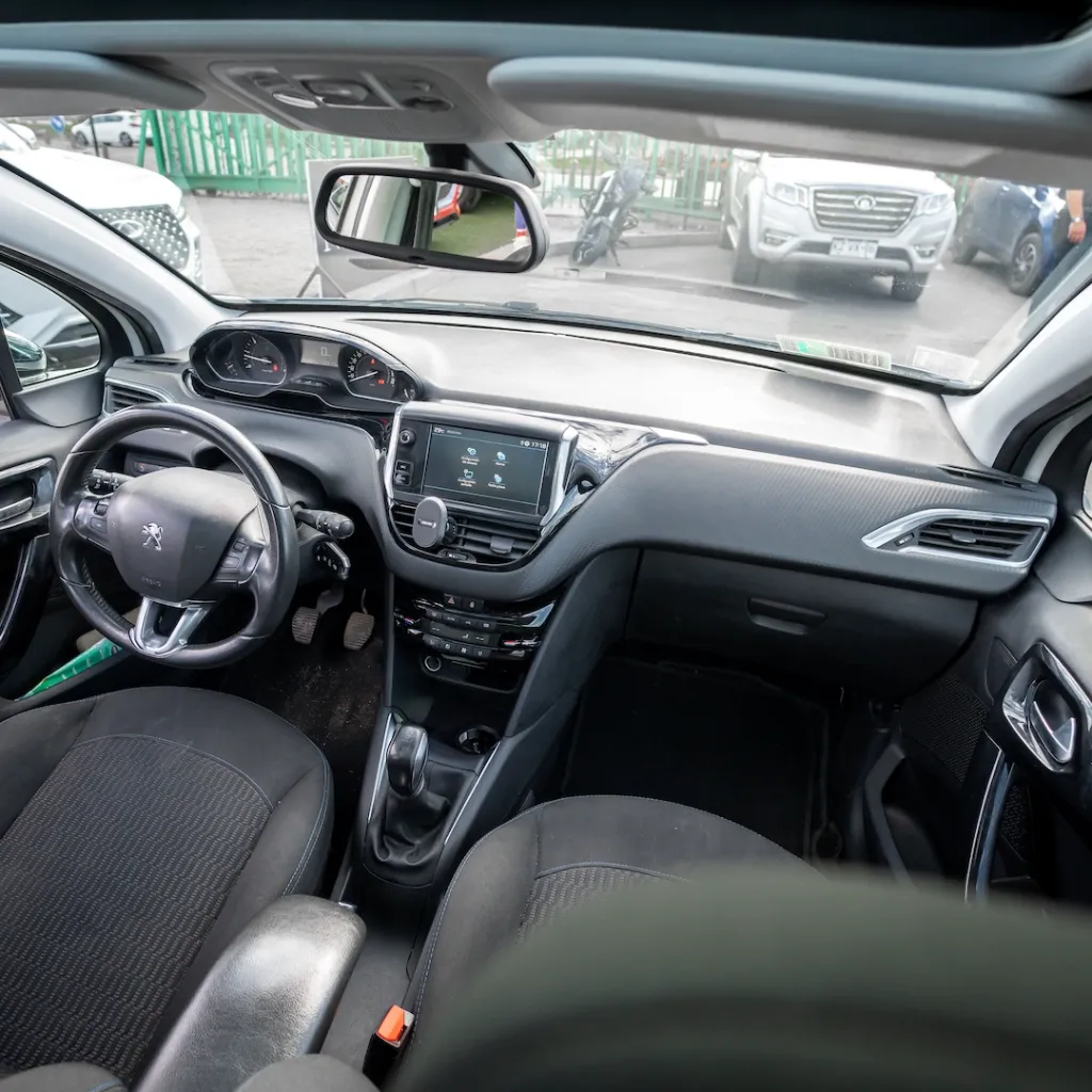 Peugeot 208 Diesel 2020 usado newkar