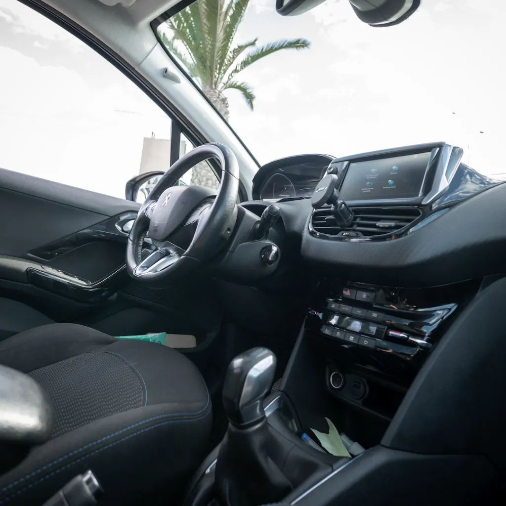 Peugeot 208 Diesel 2020 usado newkar