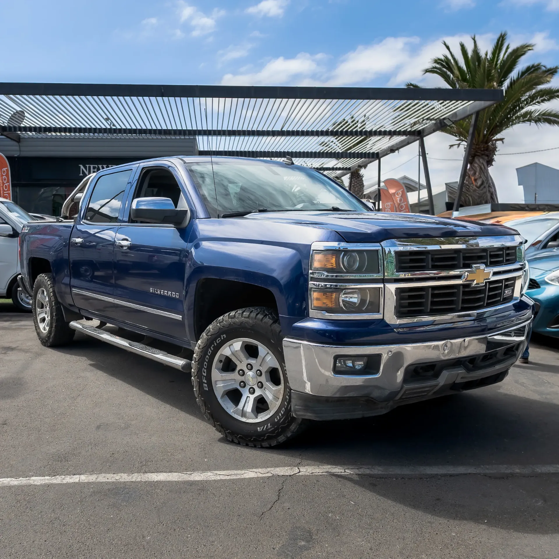 Chevrolet Silverado 2015 (Comando al volante, ABS, EBD)