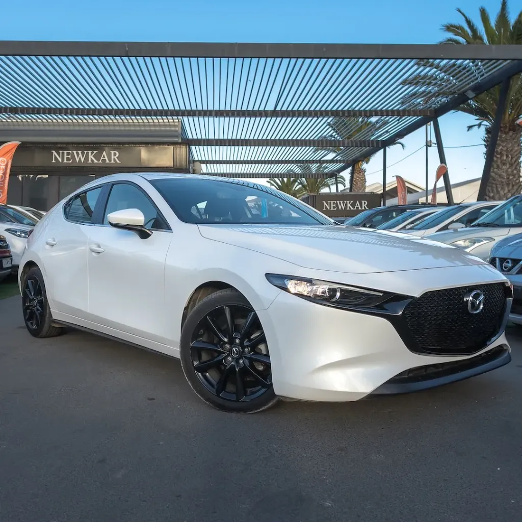 Mazda 3 2020 2.0L (Comando al volante, ABS, EBD)