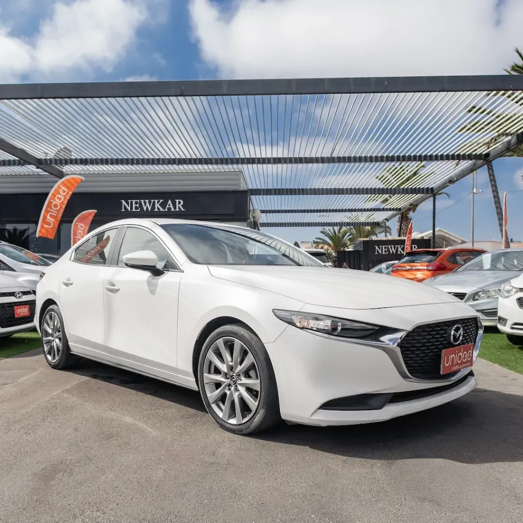 Mazda 3 2.0 2021 (Manual, Comando al volante, ABS, EBD, Disco en las 4 ruedas)