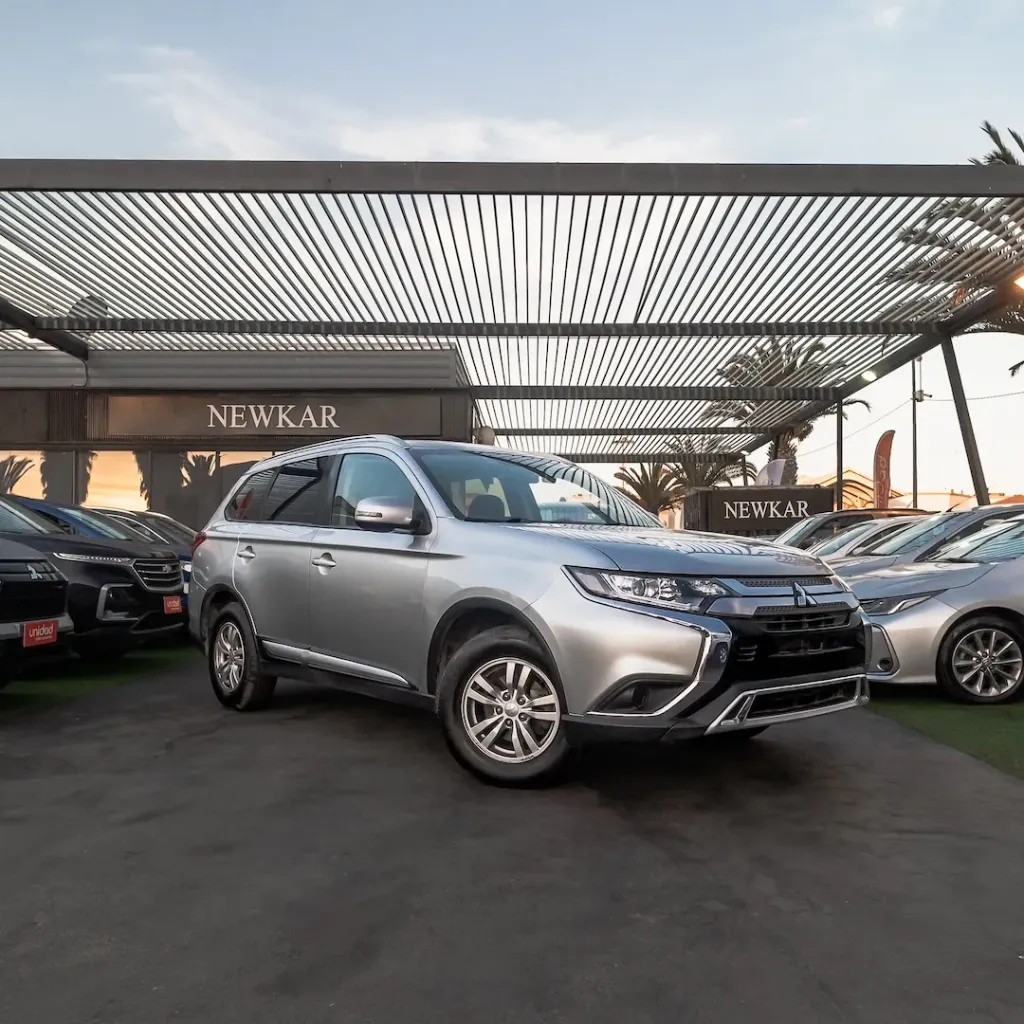 Mitsubishi Outlander — foto 16 de 31